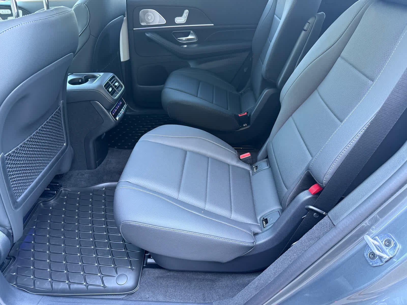 Certified Used 2026 Selenite Grey Metallic Mercedes-Benz GLS 450 image 11