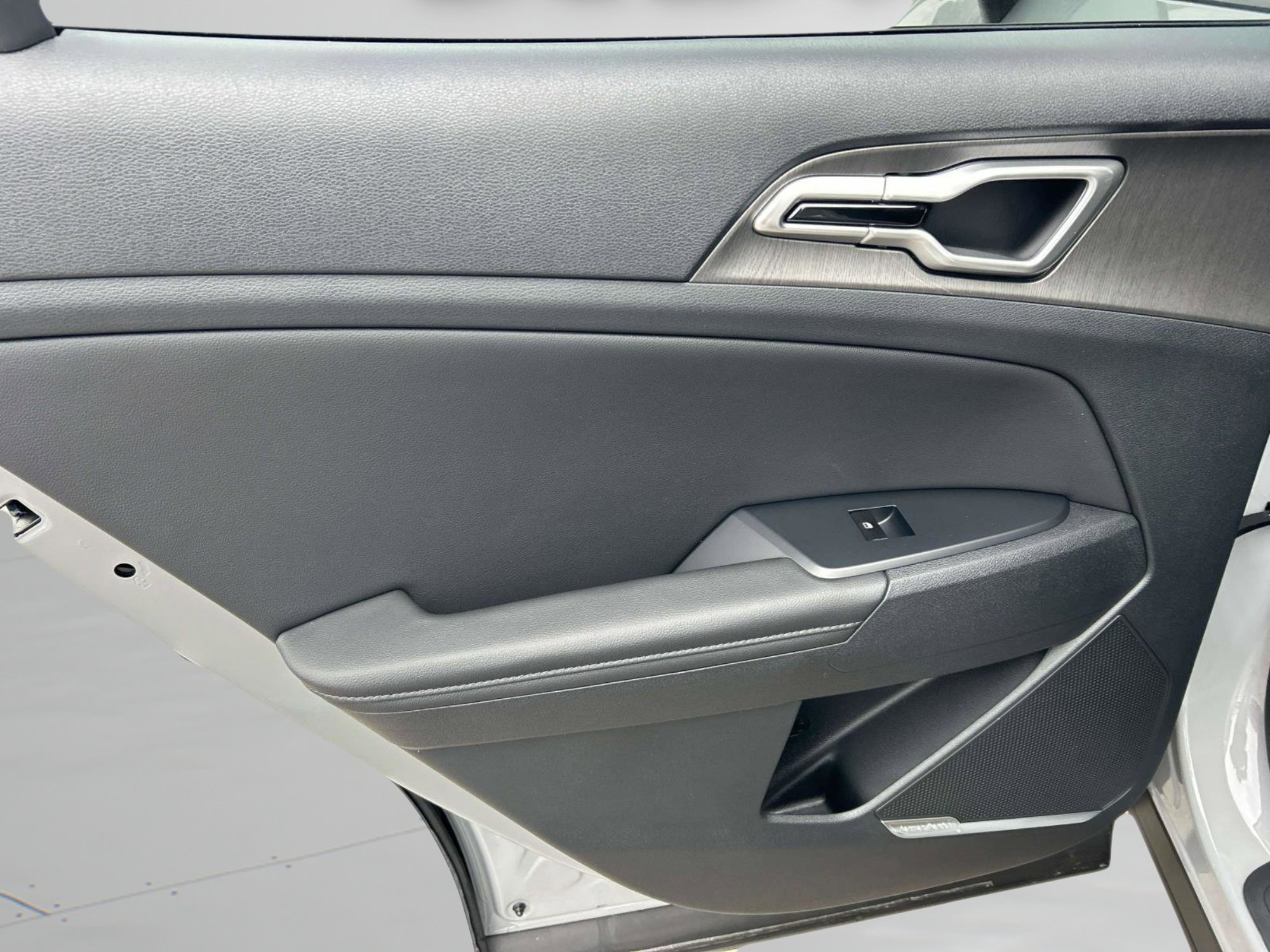 New 2026 Wolf Gray Kia X-Line image 19