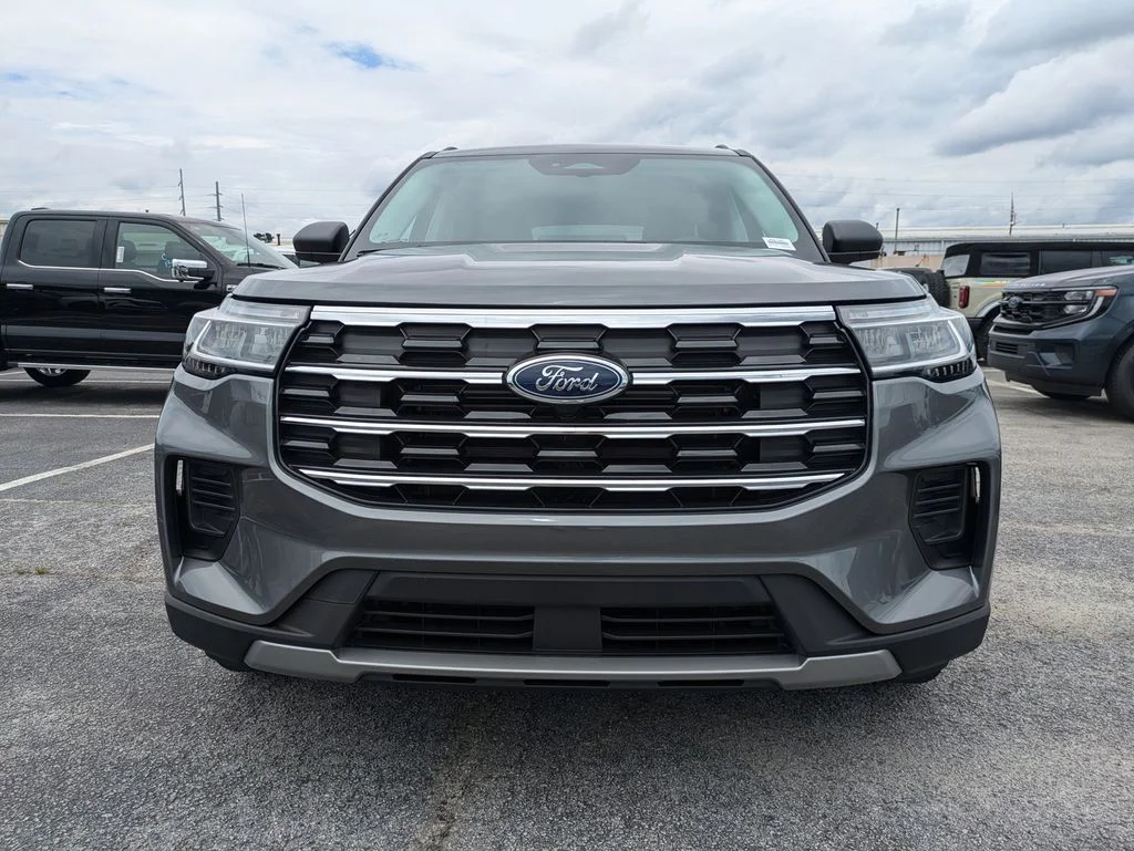 New 2026 Carbonized Gray Metallic Ford Active image 9