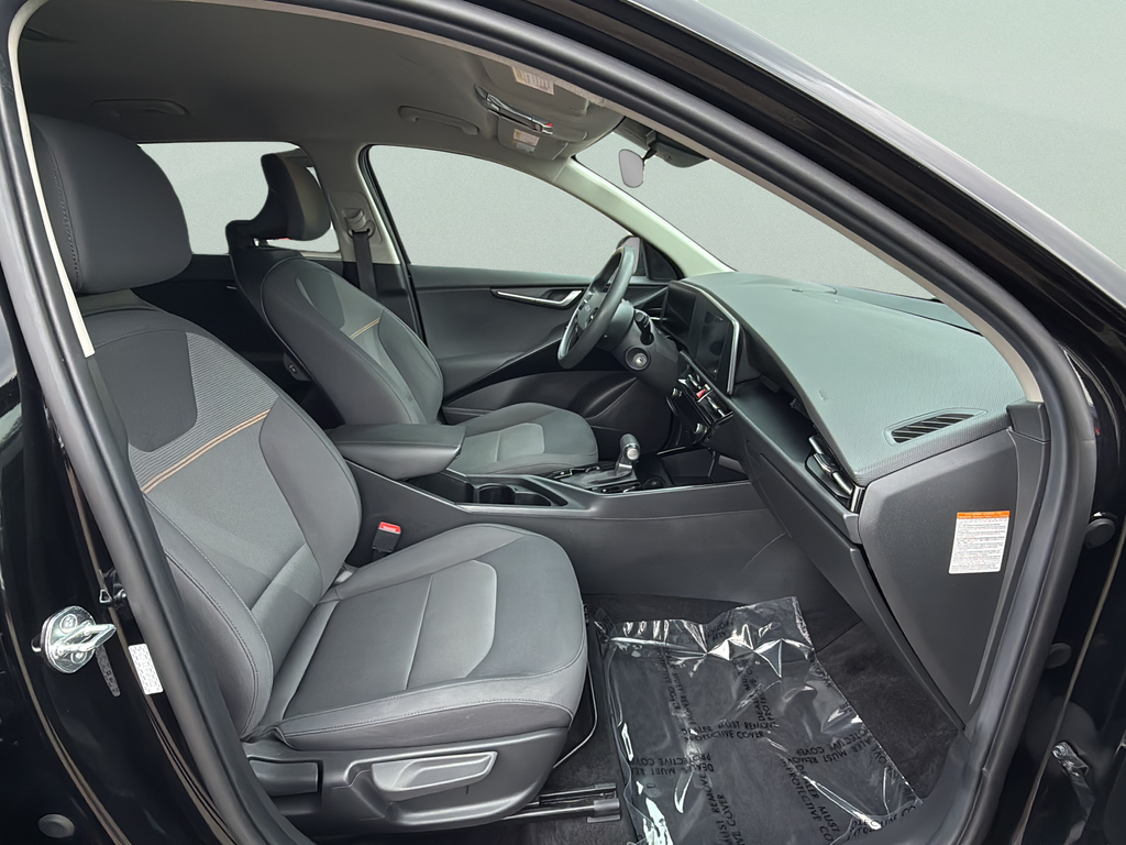 Used 2023 Aurora Black Pearl Kia LX image 13