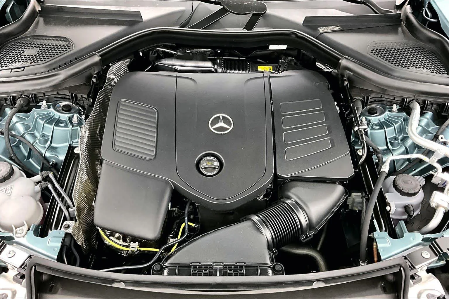 New 2026 Verde Silver Metallic Mercedes-Benz GLC 300 image 16