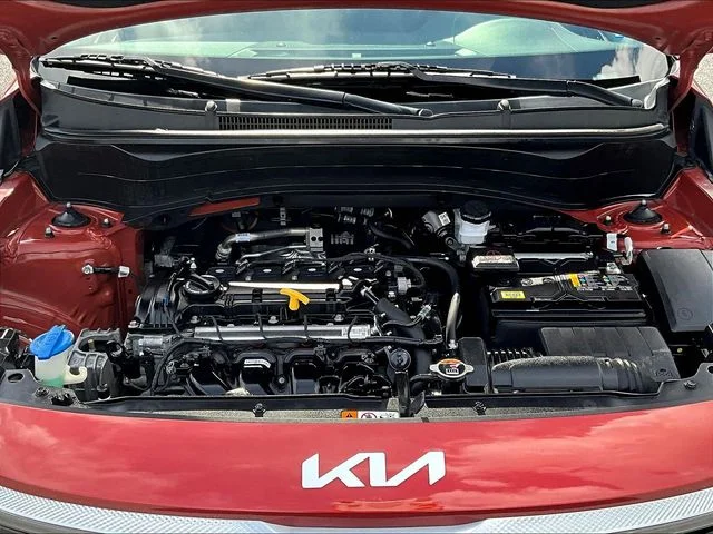 Used 2022 Orange Kia S image 34