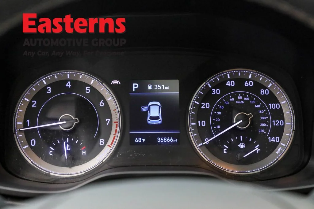 Used 2022 Red Hyundai SEL image 18