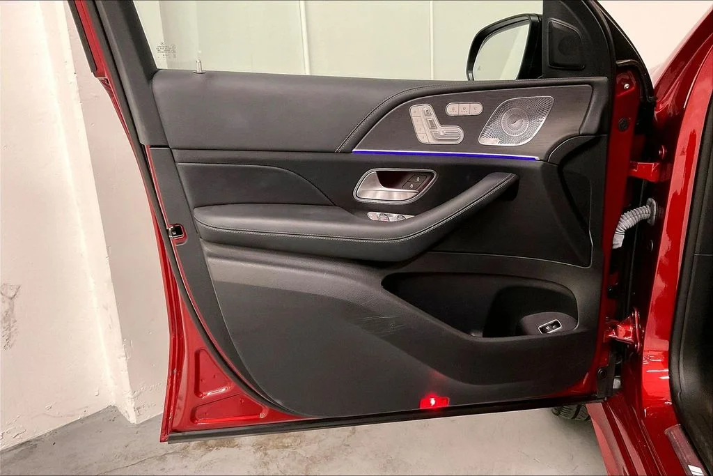 Used 2022 Red Mercedes-Benz GLE 53 AMG® image 19