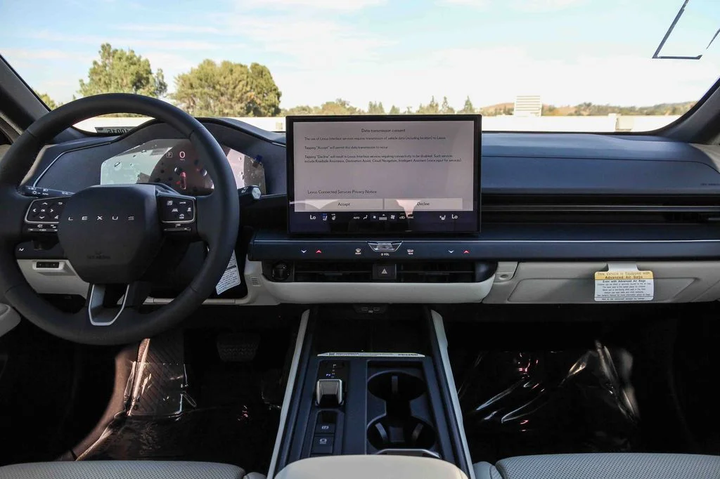 2026 Lexus ES BEV 350e Premium - Photo 12