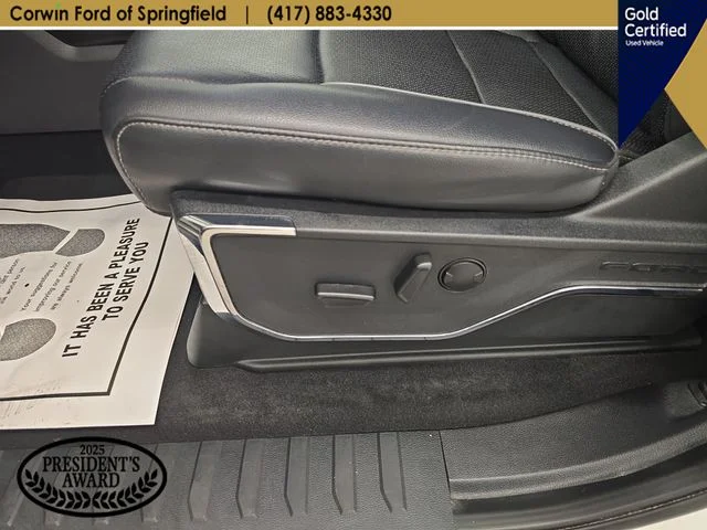 Certified Used 2024 Oxford White Ford Lariat image 39
