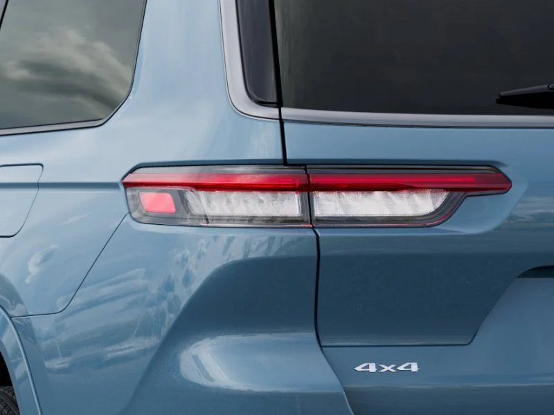 New 2026 Steel Blue Exterior Paint Jeep Limited Reserve image 11