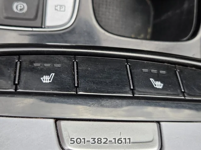Used 2024 White Hyundai SEL image 31