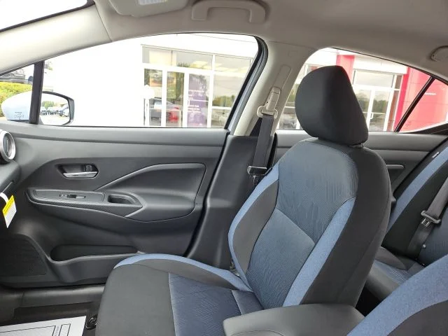 2025 Nissan Versa Sedan SV - Photo 27