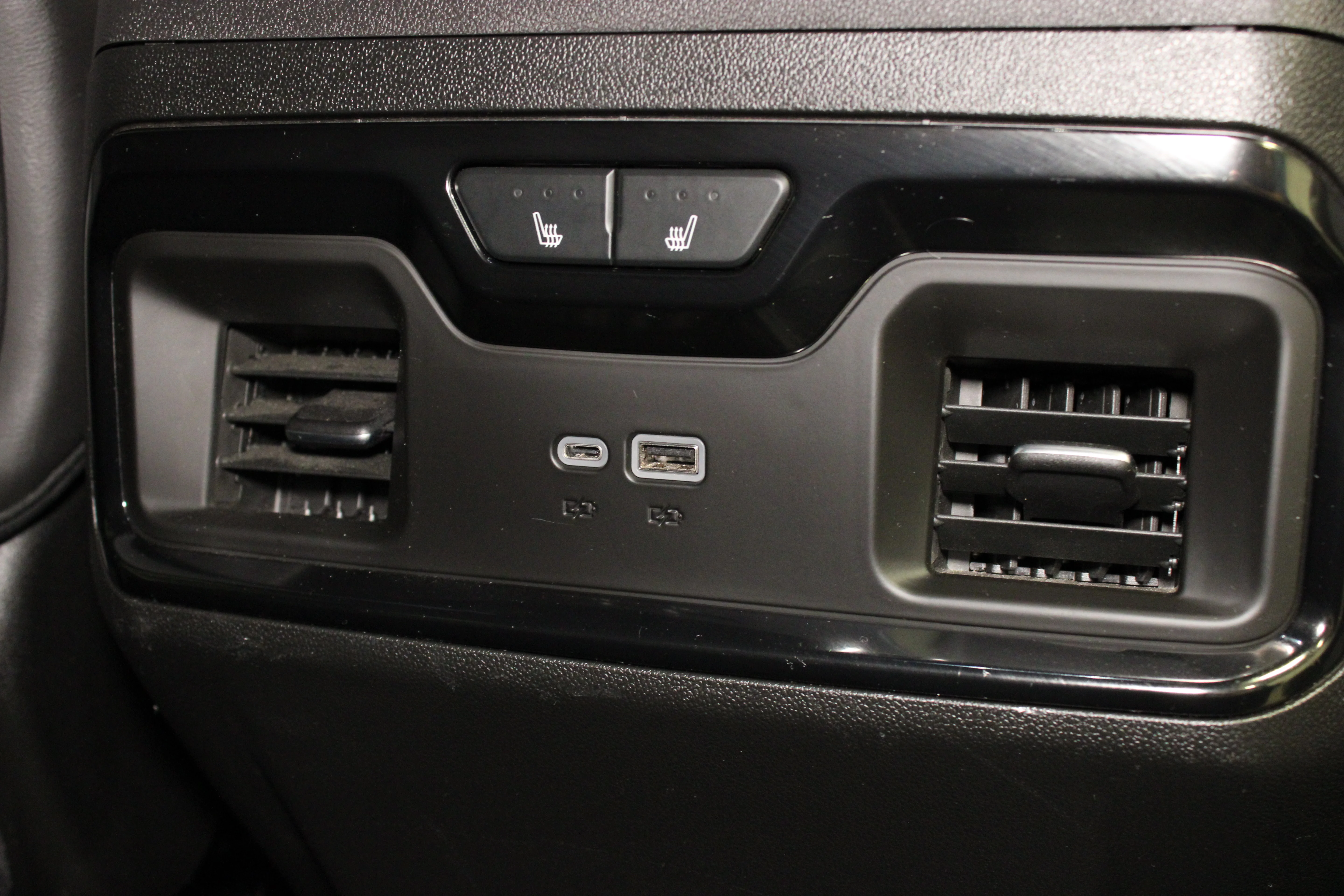 Used 2025 Onyx Black GMC AT4X image 20