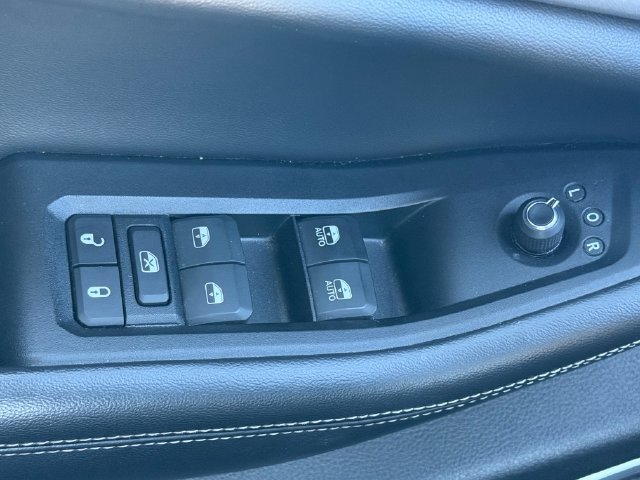 Used 2024 White Jeep 4xe image 15