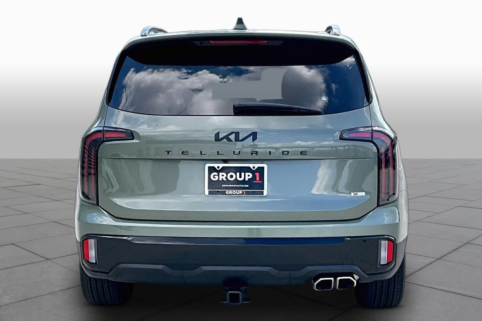 Certified Used 2025 Jungle Green Kia SX-Prestige X-Line image 5