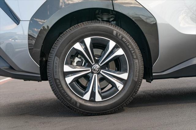 Certified Used 2023 PRECIOUS METAL Toyota  image 11