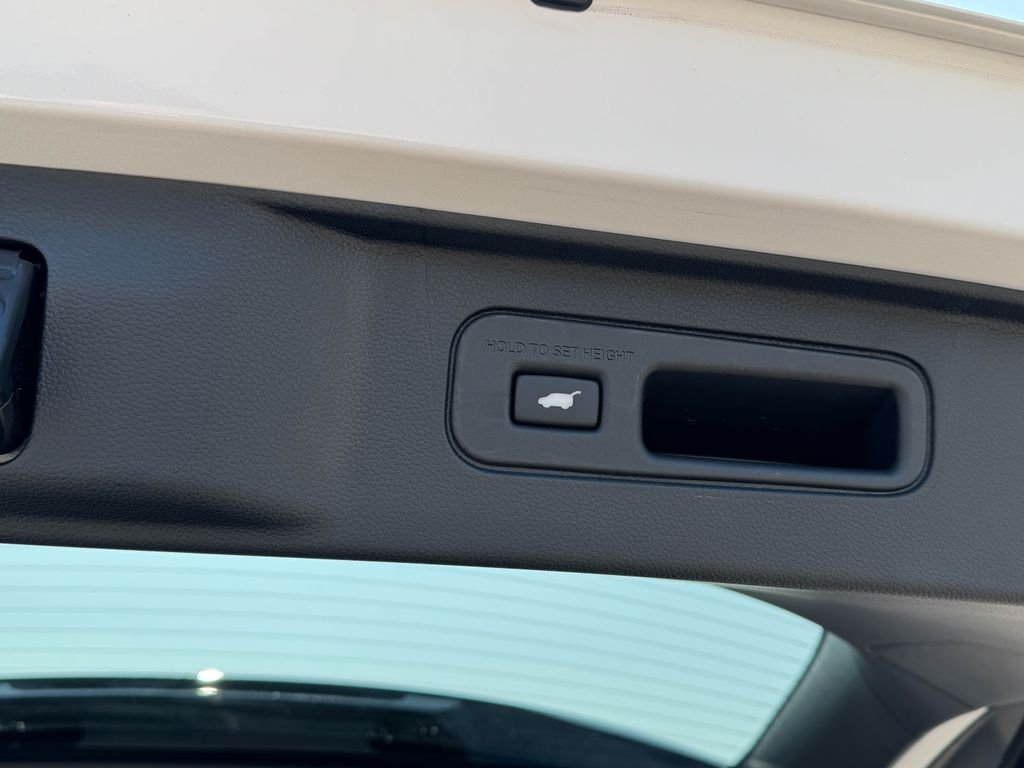New 2026 Platinum White Pearl Honda AWD Elite image 15