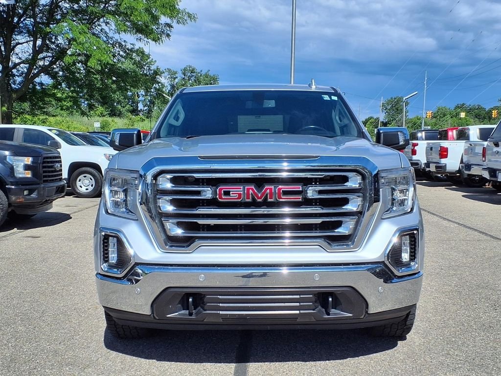 Used 2019 Silver GMC SLT image 2