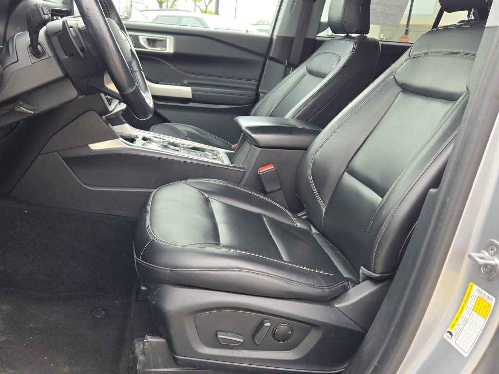 Used 2021 Silver Ford XLT image 22