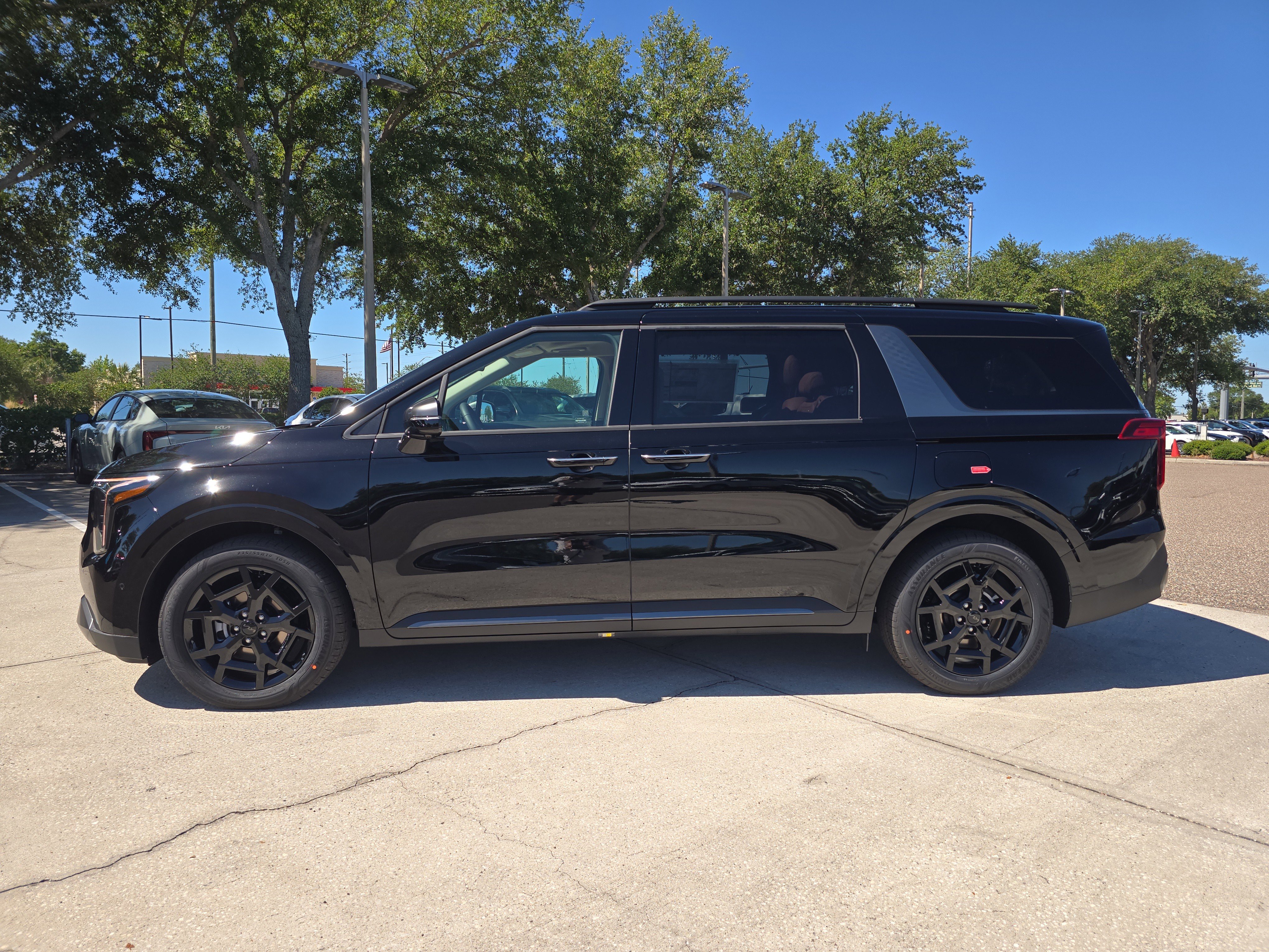 New 2026 Aurora Black Pearl Kia SX image 5