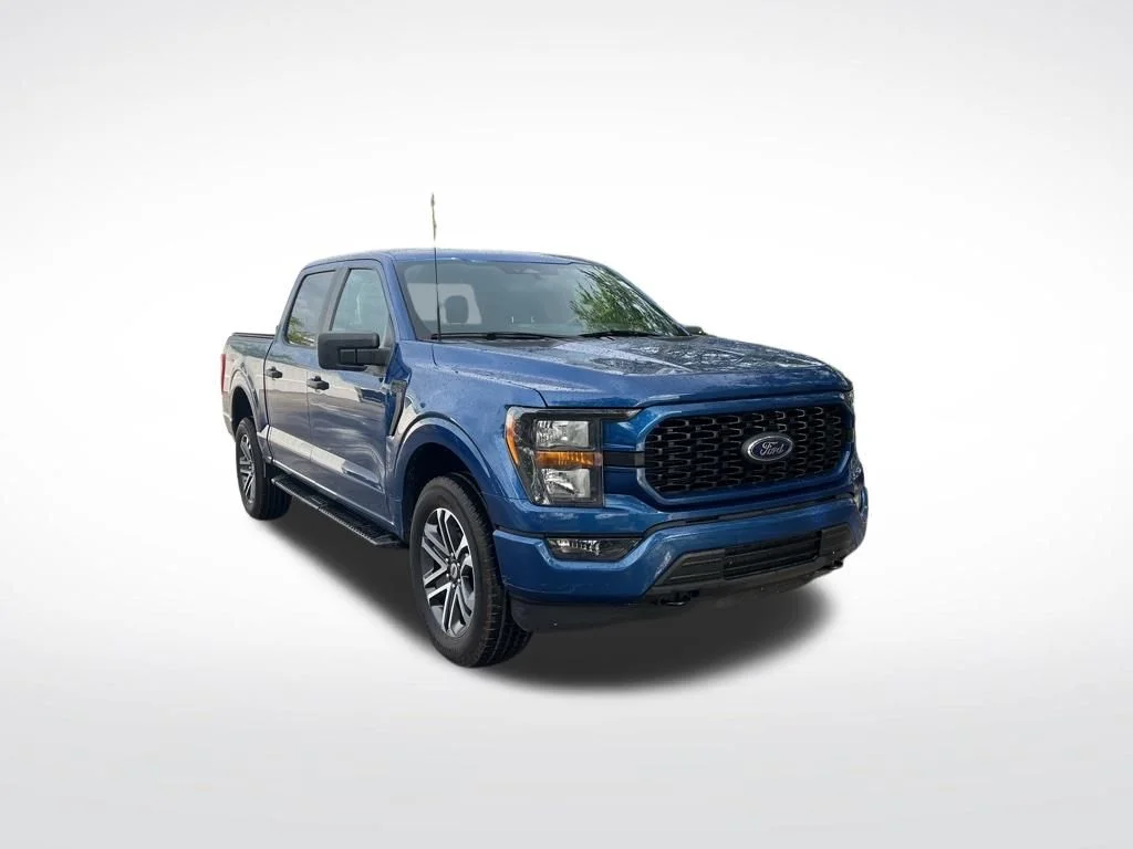 Used 2023 Blue Metallic Ford XL image 2
