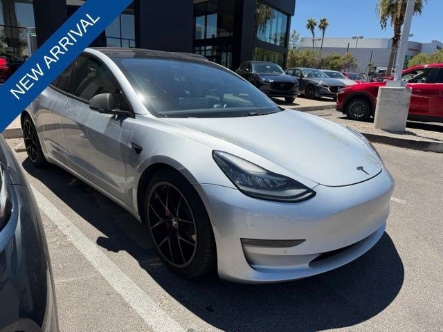 Used 2018 Tesla Model 3 Long Range with VIN 5YJ3E1EAXJF011631 for sale in Las Vegas, NV