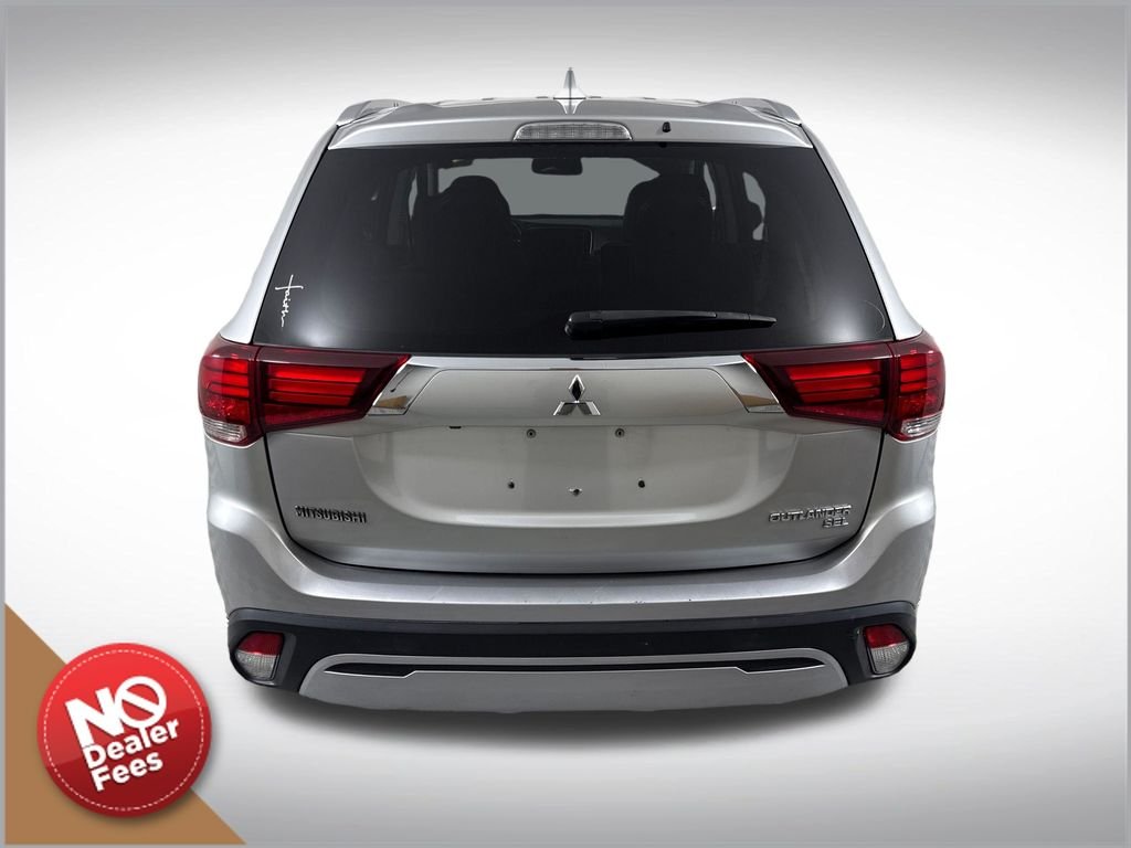 Used 2019 Gray Mitsubishi SEL image 4
