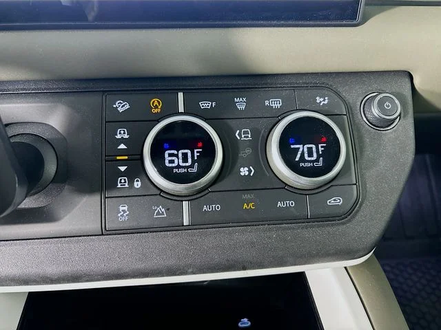 New 2025 White Land Rover S image 17