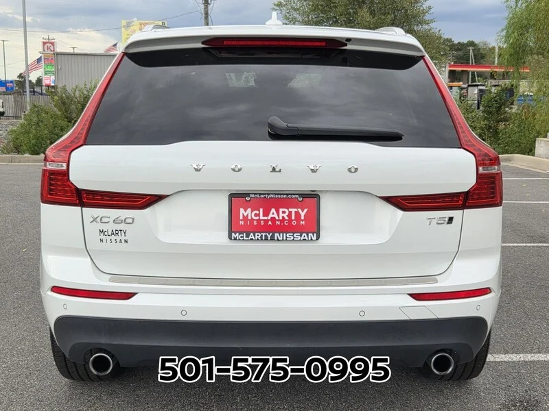 Used 2021 Crystal White VOLVO T5 AWD MOMENTUM image 7