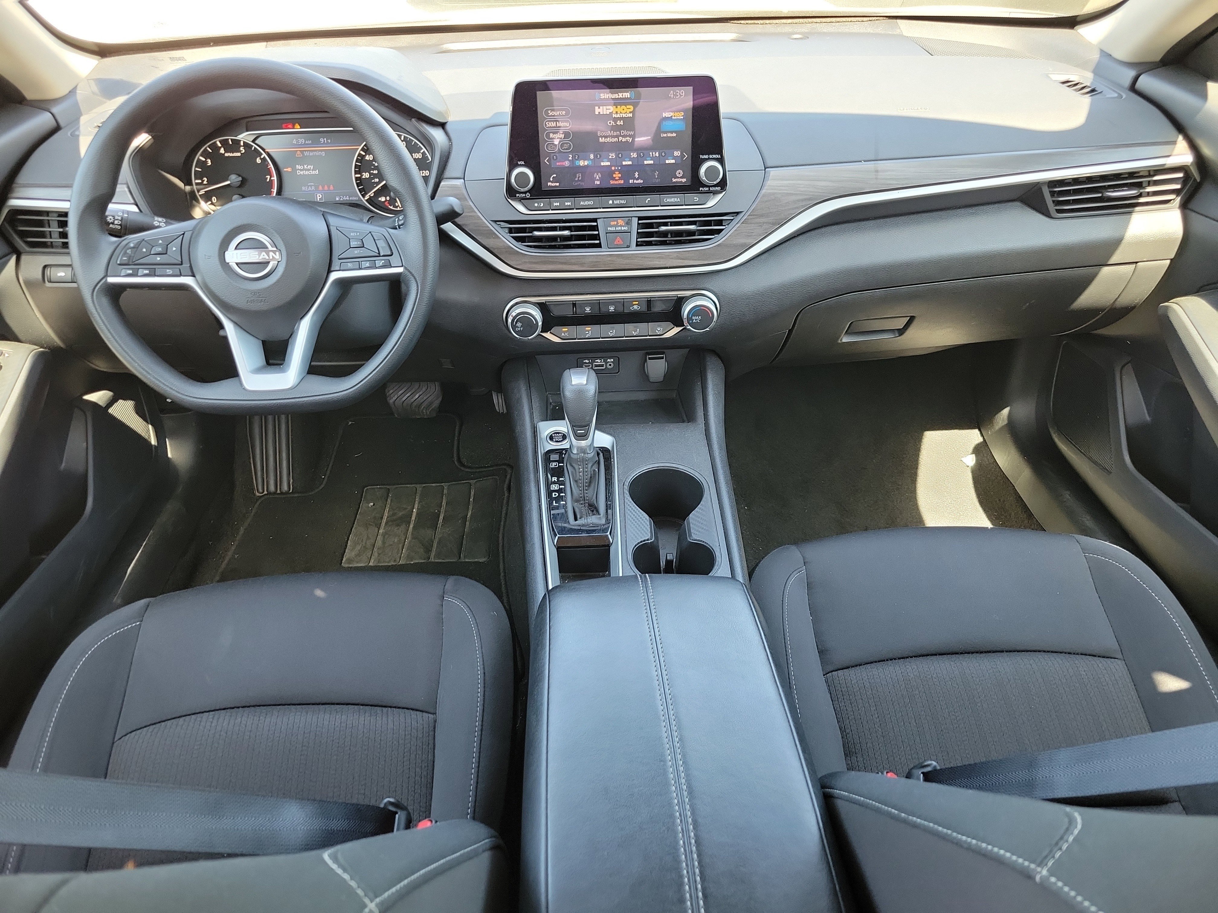 2025 Nissan Altima SV - Photo 11