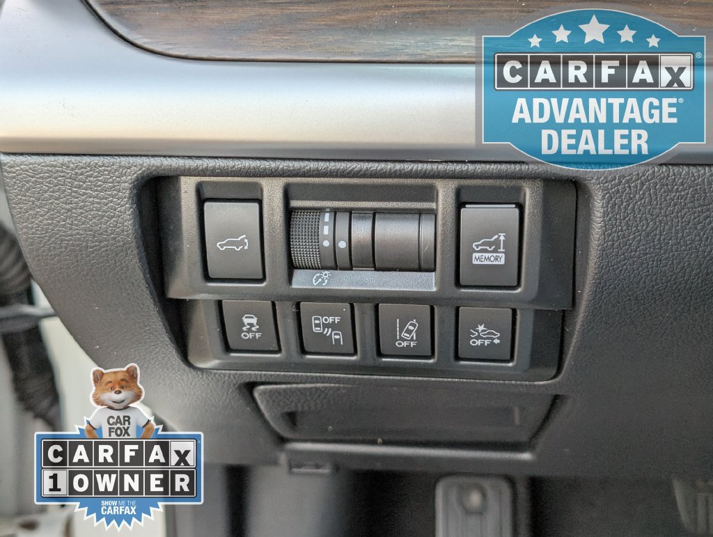 Used 2019 White Subaru 3.6R Touring image 15