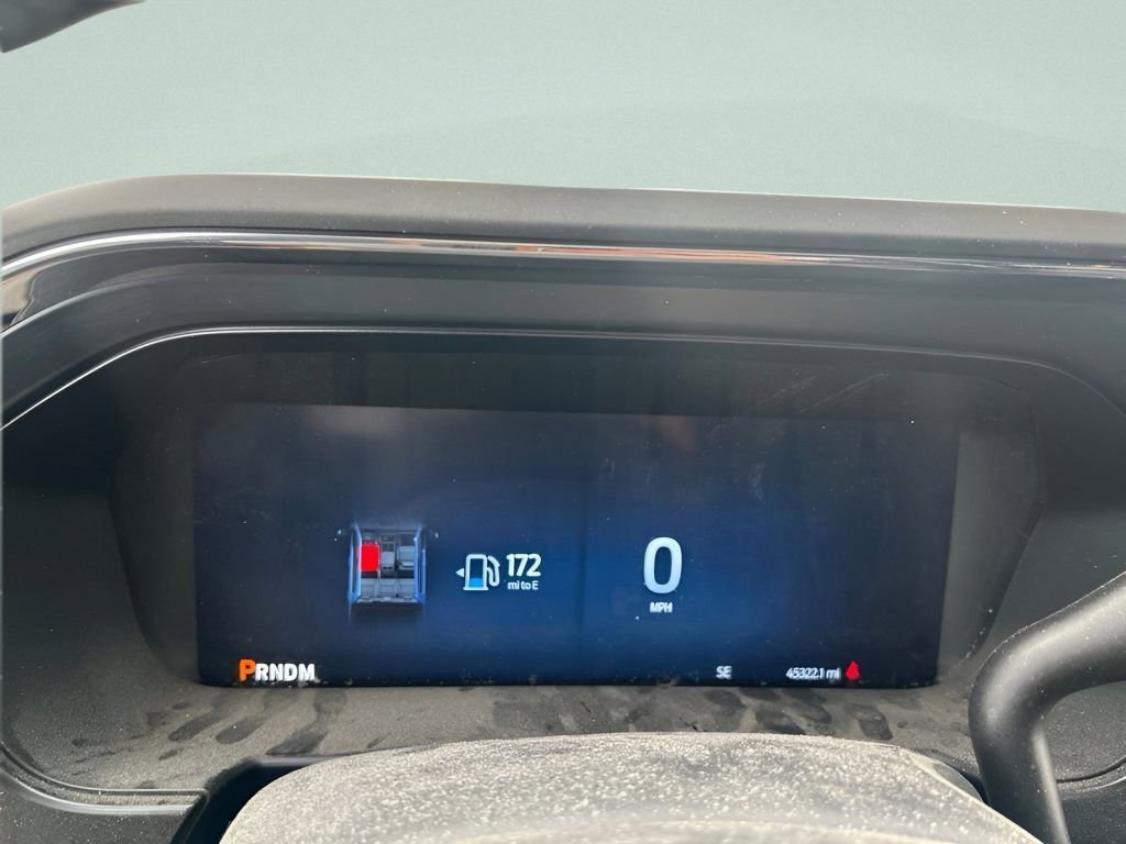 Used 2024 Gray Metallic Ford Lariat image 26