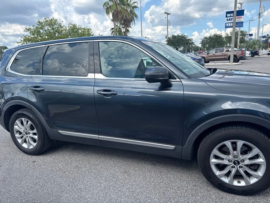 Used 2020 Gray Kia LX image 4
