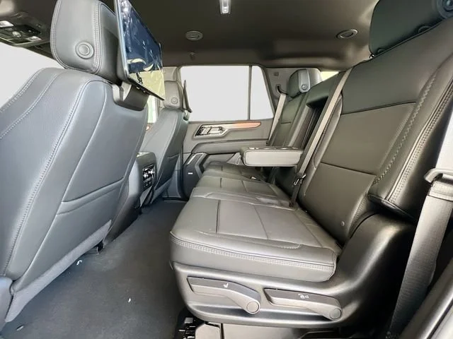 2026 GMC Yukon Denali - Photo 17