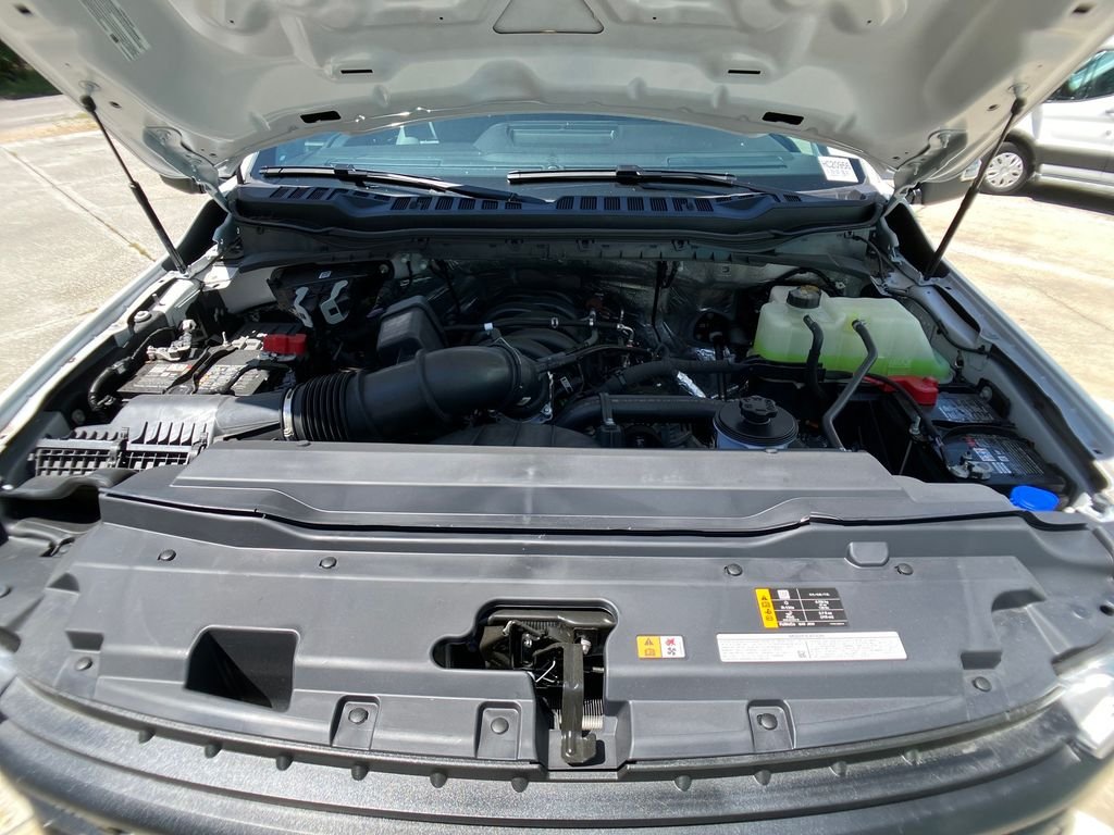 2025 Ford F-350 Super Duty Chassis Cab XL - Photo 29