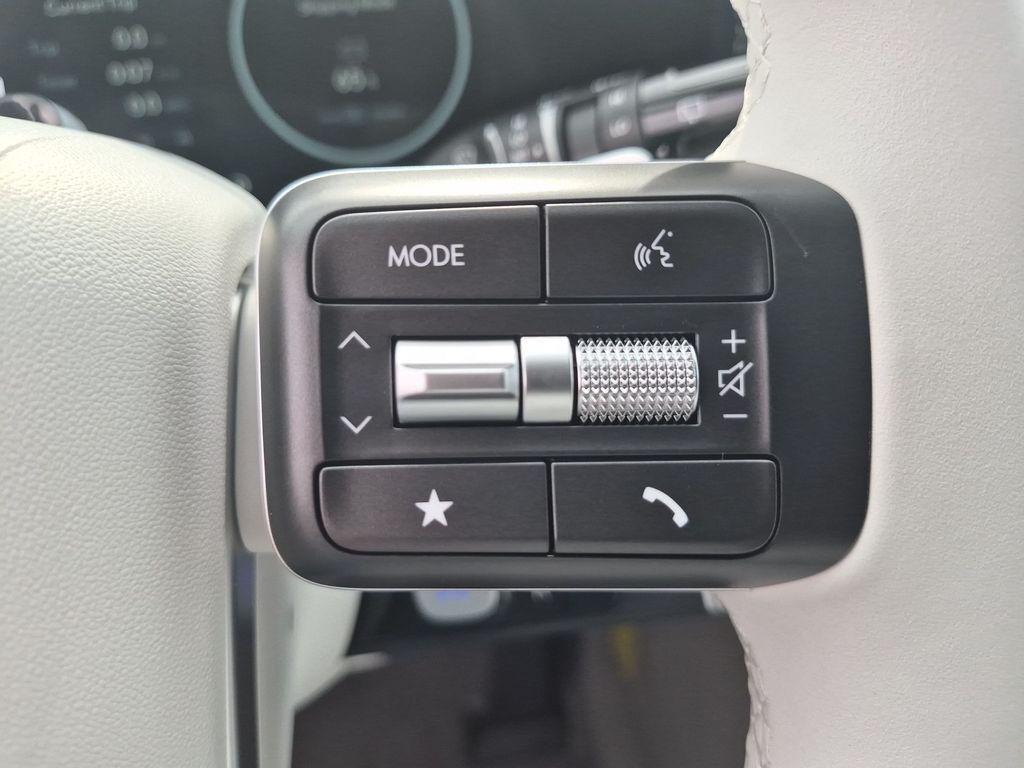 New 2027 Silver Hyundai Limited image 20