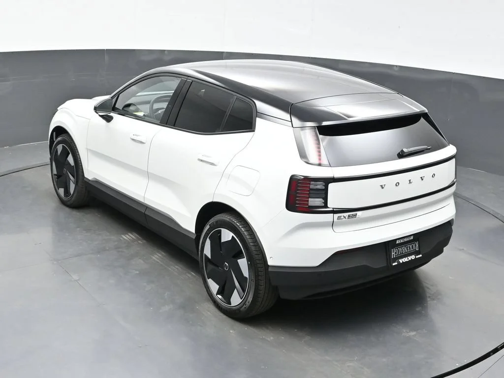 New 2026 White Volvo Twin Motor Performance Ultra image 30