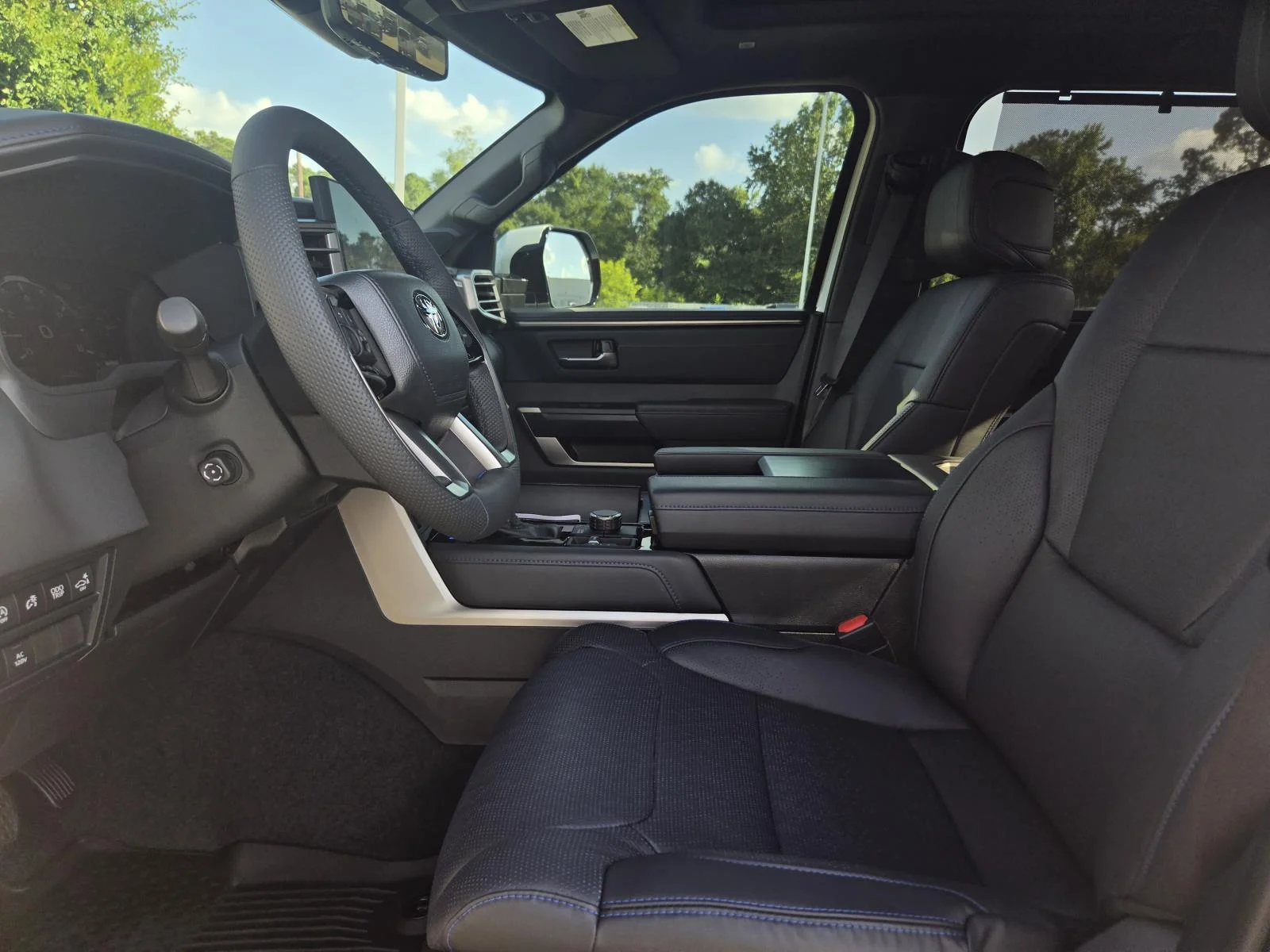 2026 Toyota Tundra Platinum - Photo 10