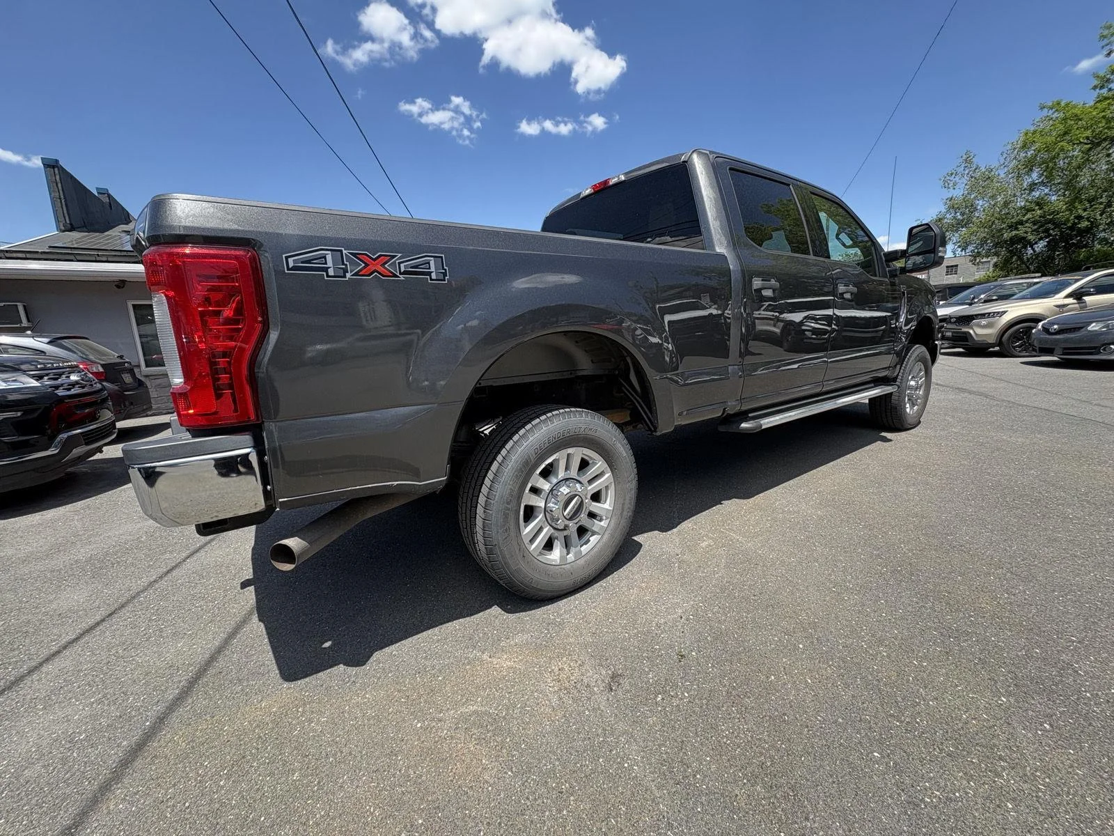 Used 2018 Magnetic Metallic Ford XLT image 8