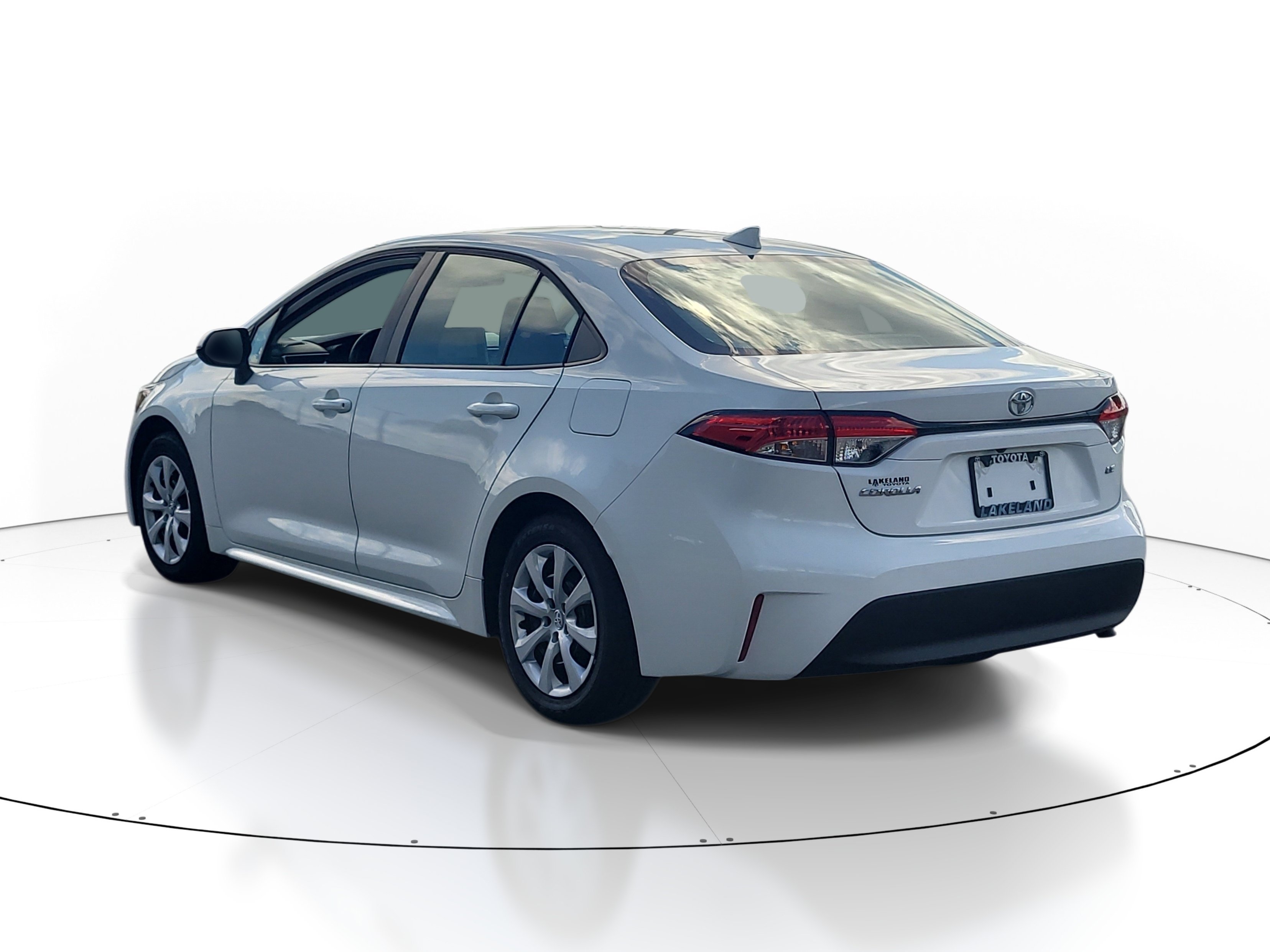 Used 2024 Ice Cap Toyota LE image 4