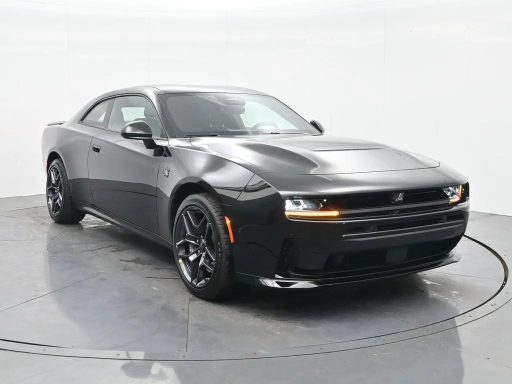 New 2026 Diamond Black Crystal Pearlcoat Dodge Scat Pack image 4