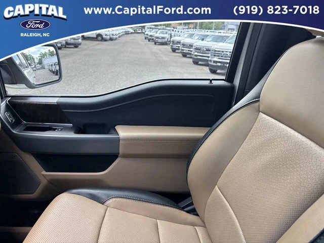 Used 2023 White Ford Lariat image 29