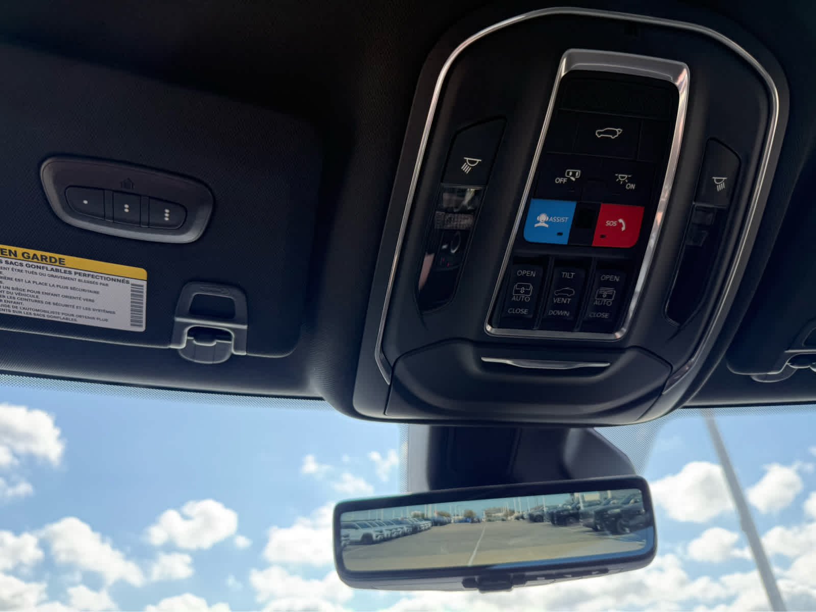 New 2026 Diamond Black Crystal Pearl-Coat Exterior Paint Jeep 85th Anniversary Edition image 29