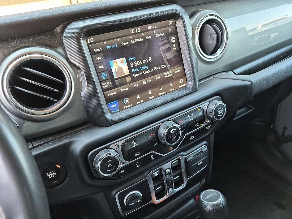Used 2023 Gray Jeep Overland 4x4 image 19