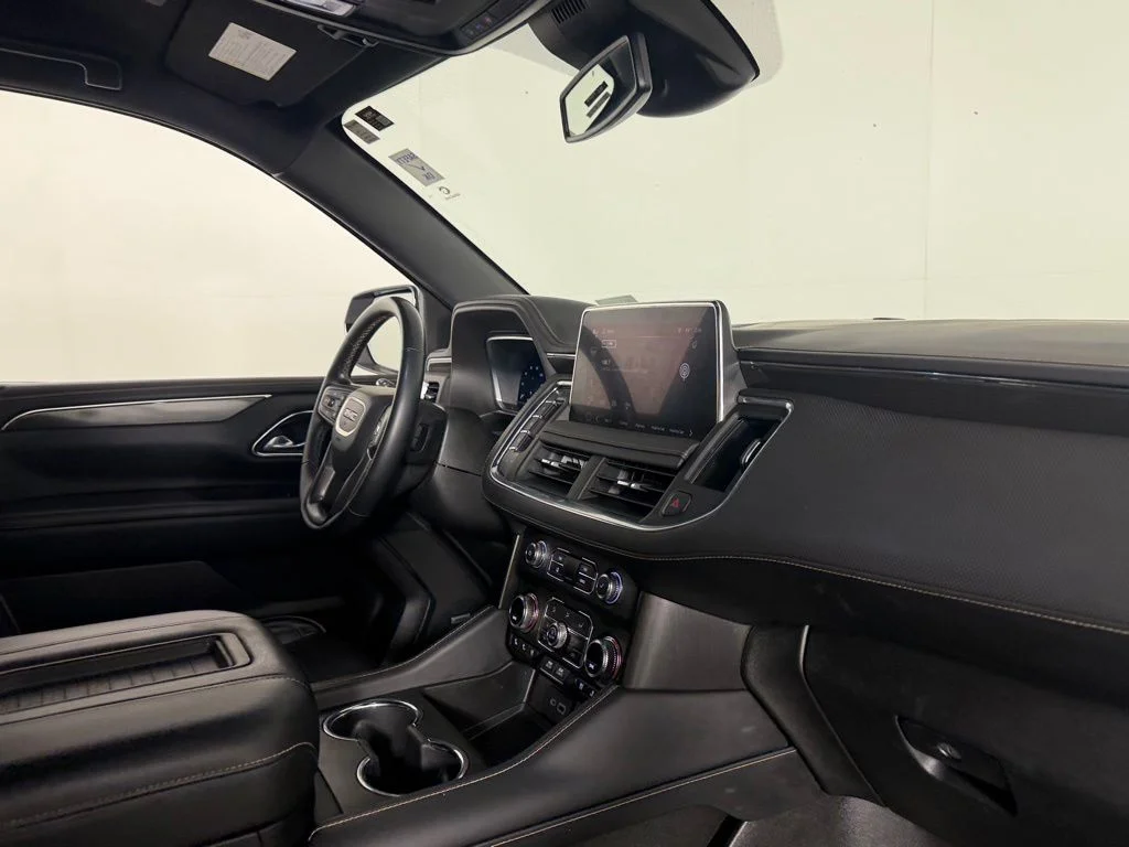 2023 GMC Yukon AT4 - Photo 31