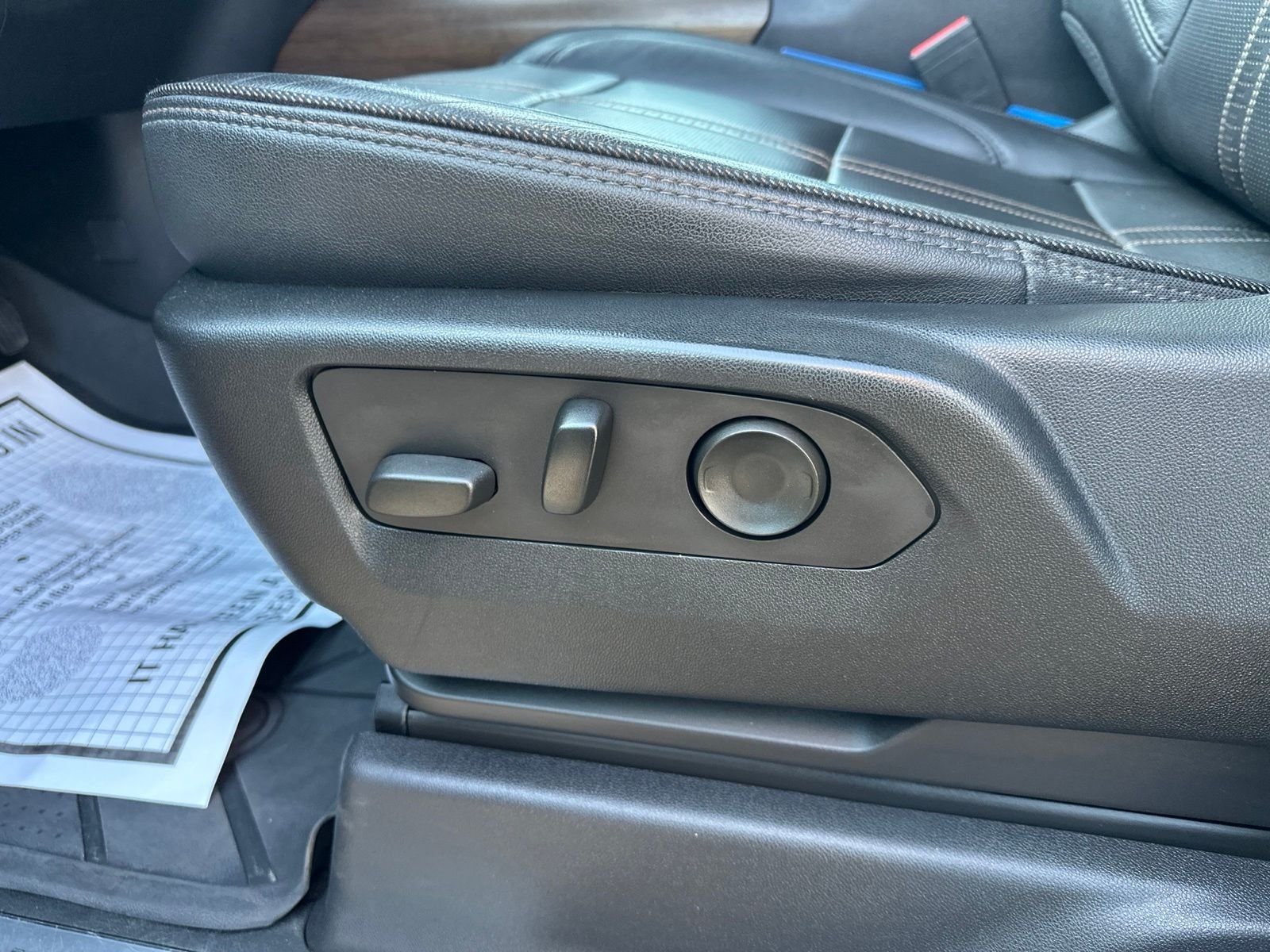 Used 2022 Gray Chevrolet High Country image 16