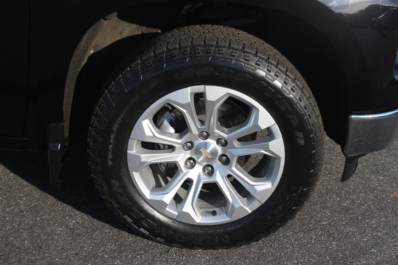 Used 2023 Black Chevrolet LTZ image 35