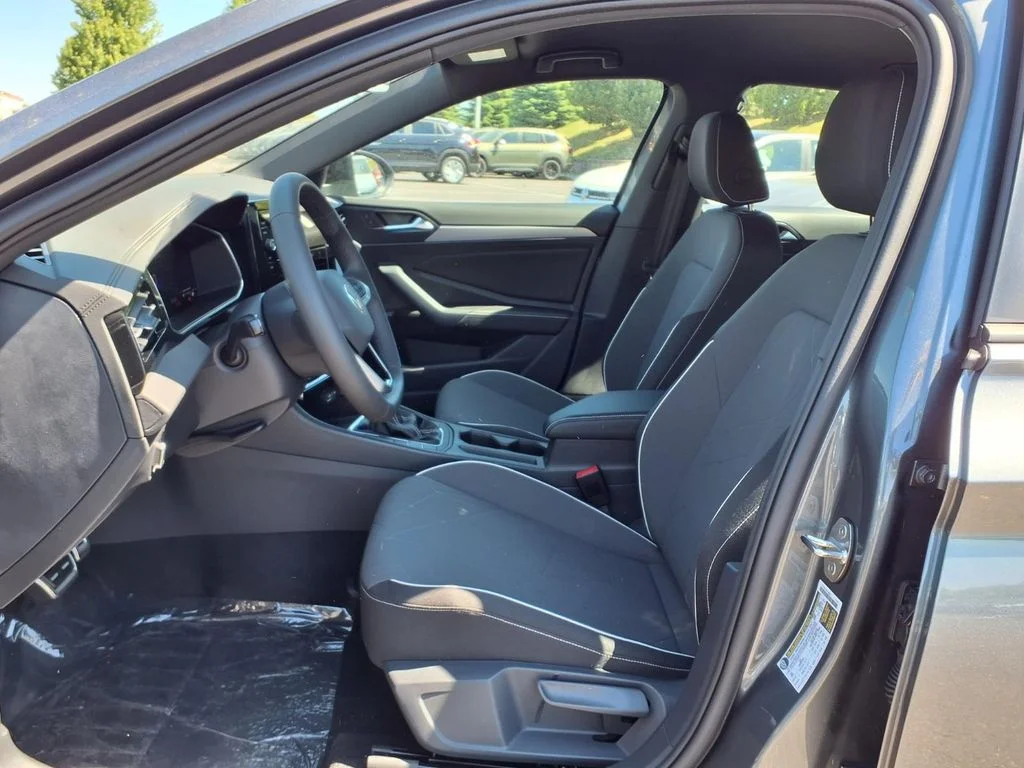 New 2026 Platinum Gray Metallic Volkswagen 1.5T Sport image 11
