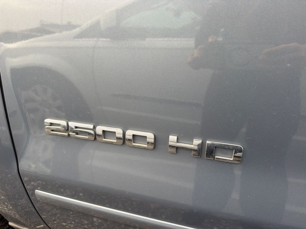 Used 2015 Gray Chevrolet LT image 13