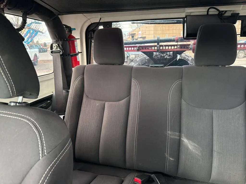 Used 2016 Green Jeep Rubicon image 14