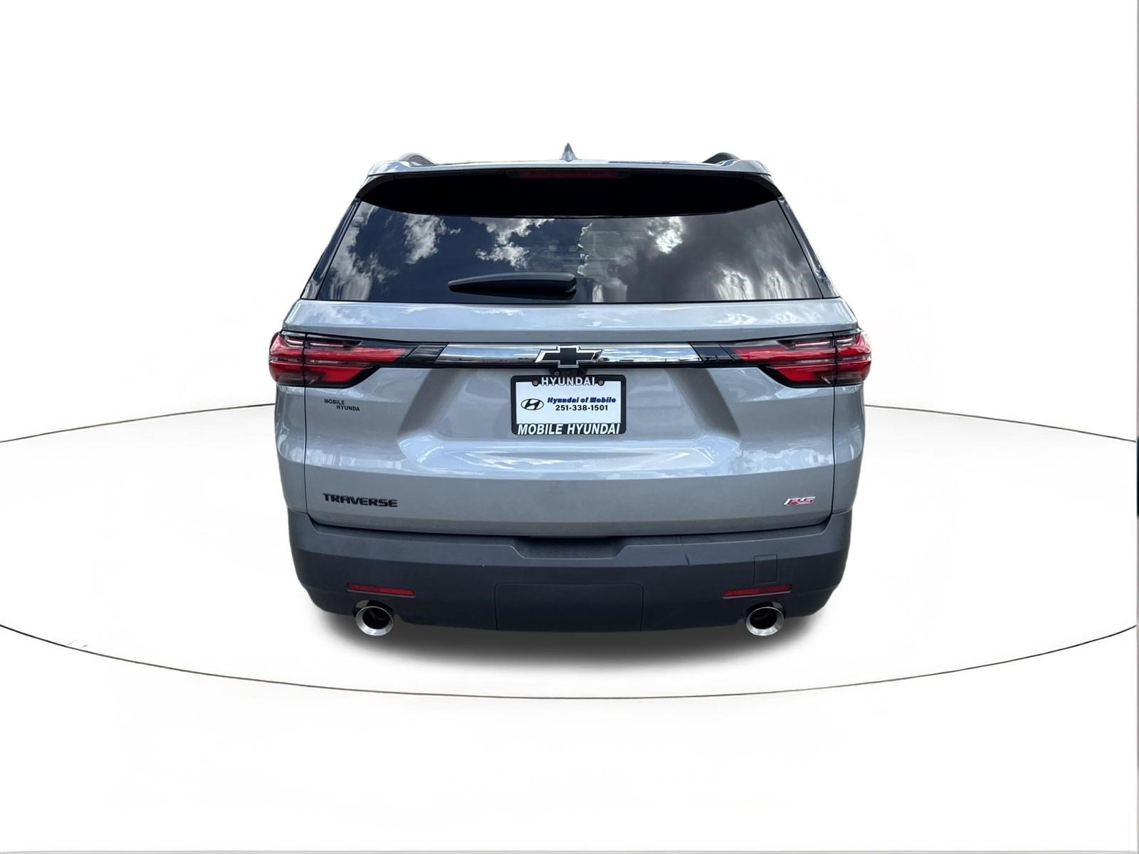 Used 2023 Sterling Gray Metallic Chevrolet RS image 4