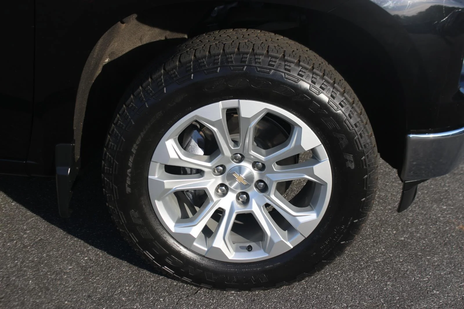 Used 2023 Black Chevrolet LTZ image 35
