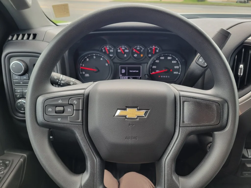 New 2026 Summit White Chevrolet Work Truck image 29